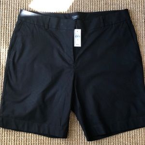 NWT LOFT 11” Bermuda Shorts - Size 16